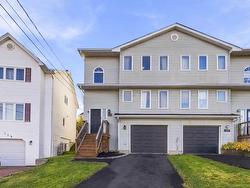 116 Russell Lake Drive  Dartmouth, NS B2W 6J5