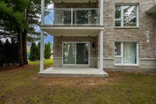 Balcon - 101-254 Rue William, Farnham, QC 