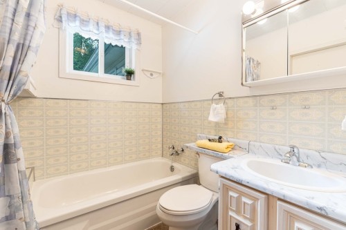 Salle de bains - 23 Ch. Brooks, Low, QC 