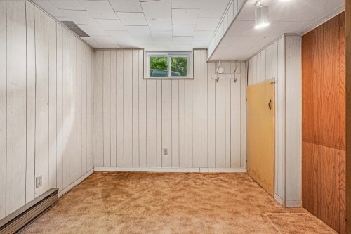 Bureau - 23 Ch. Brooks, Low, QC 