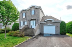 309 Rue Lasalle Saint-Paul, QC J0K 3E0