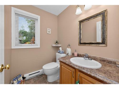 16 Briarlea Dr, Moncton, NB 