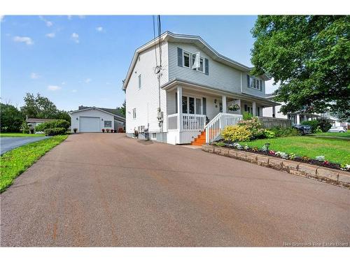 16 Briarlea Dr, Moncton, NB 