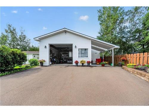 16 Briarlea Dr, Moncton, NB 