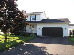 44 Greenhaven DR Moncton, NB E1A 3P5