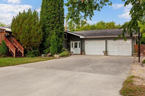 356 Kroeker Ave, Steinbach, MB 
