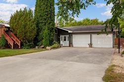 356 KROEKER AVE  Steinbach, MB R5G 0H2