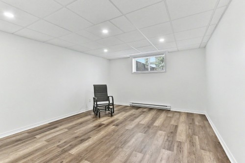 Salle familiale - 2110 Rue De La Fileuse, Saint-Jérôme, QC 