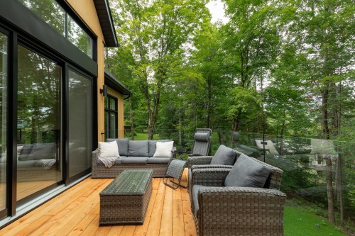 Balcon - 32 Rue Maple Grove, Morin-Heights, QC 