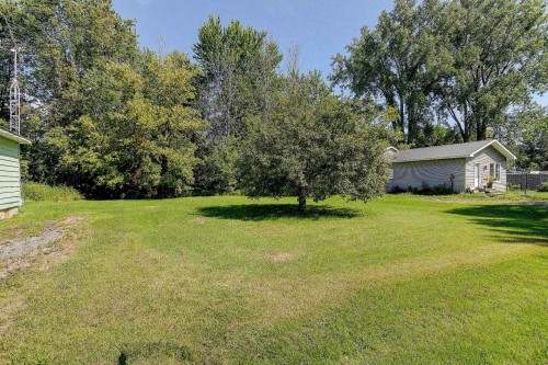 Cour - 29 Rue Edwards, Noyan, QC 