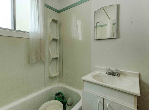 Salle de bains - 29 Rue Edwards, Noyan, QC 