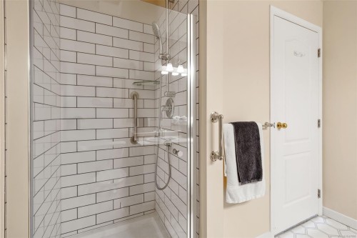 #403-275 First St, Duncan, BC 