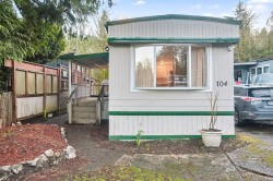 #104-1120 Shawnigan Mill Bay Rd  Mill Bay, BC V0R 2P2
