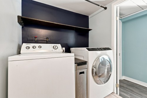 Salle d'eau - 2735 Rue Cornwall, Longueuil (Saint-Hubert), QC 