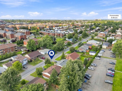 À proximité - 2735 Rue Cornwall, Longueuil (Saint-Hubert), QC 