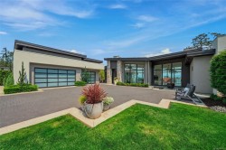 1730 Oak Leaf Dr  Nanoose Bay, BC V9P 9J4
