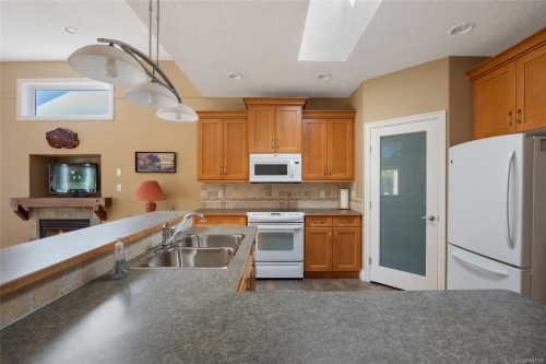 #48-2300 Murrelet Dr, Comox, BC 