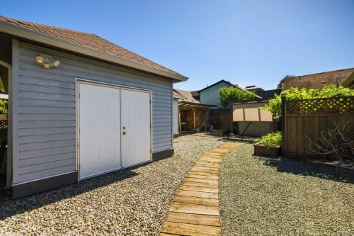 460 Bundock Ave, Duncan, BC 
