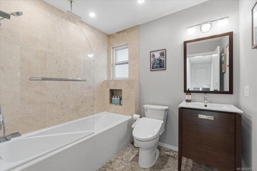 5579 Clipper Dr, Nanaimo, BC 