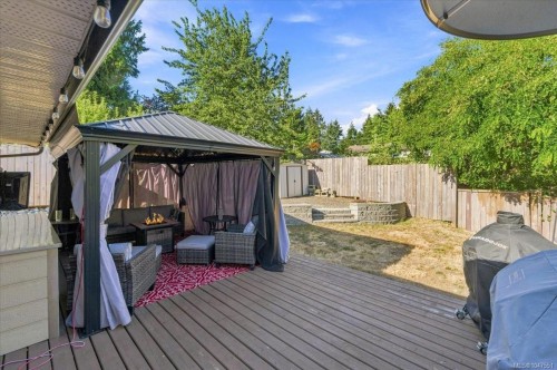 5579 Clipper Dr, Nanaimo, BC 