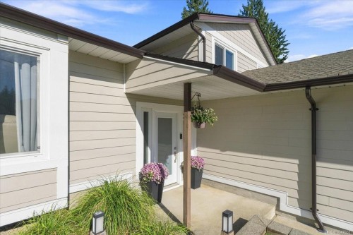 5579 Clipper Dr, Nanaimo, BC 