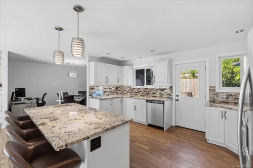 5579 Clipper Dr, Nanaimo, BC 