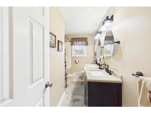 23 Pointe Aux Renards, Dieppe, NB 