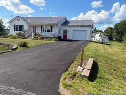 8 Jacob ST  Sussex Corner, NB E4E 0G2