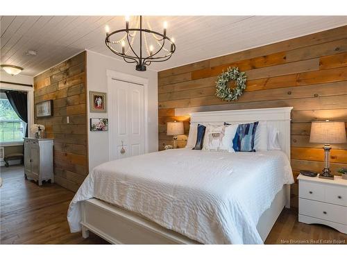 27 Runnymede Dr, Quispamsis, NB 