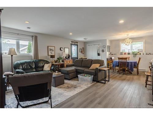 27 Runnymede Dr, Quispamsis, NB 