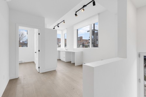 101-5420 Av. Papineau  Montréal (Le Plateau-Mont-Royal), QC H2H 1W2