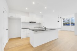 205-5410 Av. Papineau Montréal (Le Plateau-Mont-Royal), QC H2H 1W2
