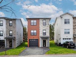 92 Puncheon Way Bedford, NS B4B 2K9