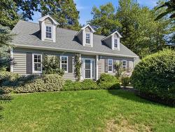 50 Eaglewood Drive  Bedford, NS B4A 2J6