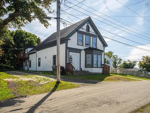 1 Butler Street, Yarmouth, NS 