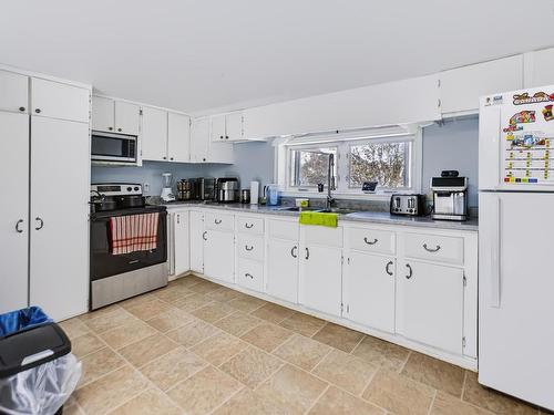 21 Victoria Street W, Amherst, NS 