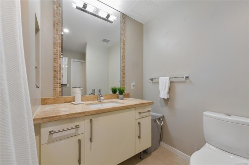 #111-373 Tyee Rd, Victoria, BC 