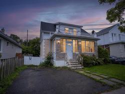 308 Archibald Street N Thunder Bay, ON P7C 3Y4