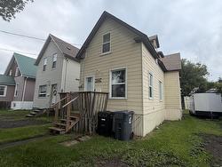 216 McIntyre Street Thunder Bay, ON P7A 3B2