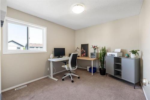105 Ranville Rd, Winnipeg, MB 