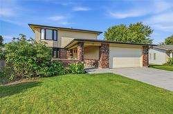 12 Seabrook COVE  Winnipeg, MB R2J 3G2