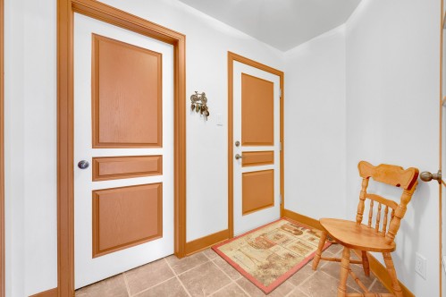 Hall d'entrée/Vestibule - 9-360 Rue Cherrier, Saint-Jérôme, QC 