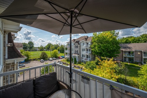 Balcon - 9-360 Rue Cherrier, Saint-Jérôme, QC 