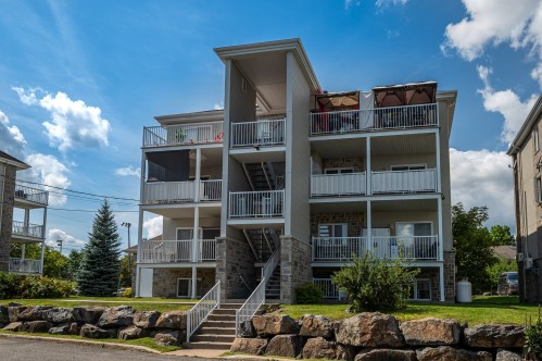 Face arrière - 9-360 Rue Cherrier, Saint-Jérôme, QC 