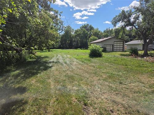 14 Raden Dr, Headingley, MB 