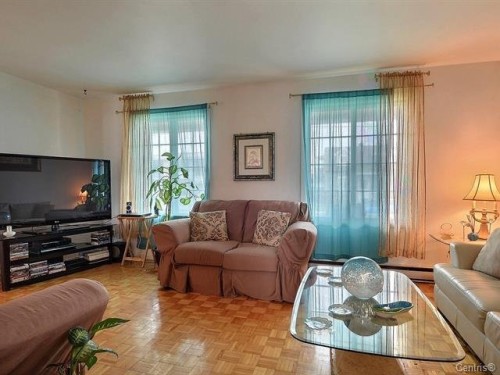 Living Room - 439 Rue Léon-Bloy E., La Prairie, QC 