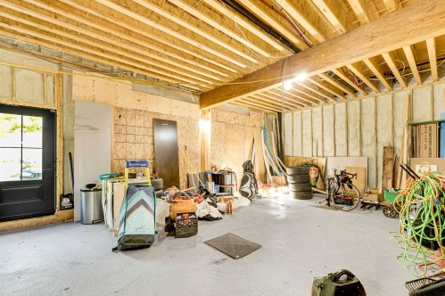 Garage - 15 Rue Fleet, Gore, QC 
