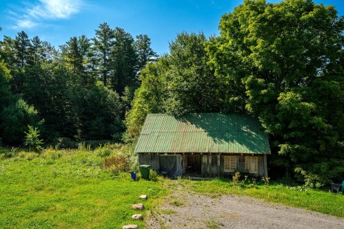 Shed - 15 Rue Fleet, Gore, QC 