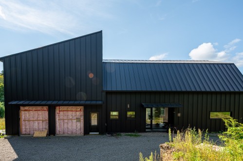 Garage - 15 Rue Fleet, Gore, QC 