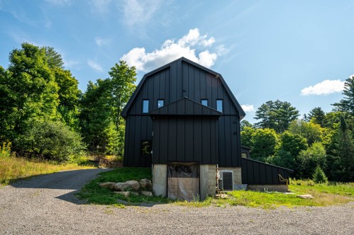 Parking - 15 Rue Fleet, Gore, QC 